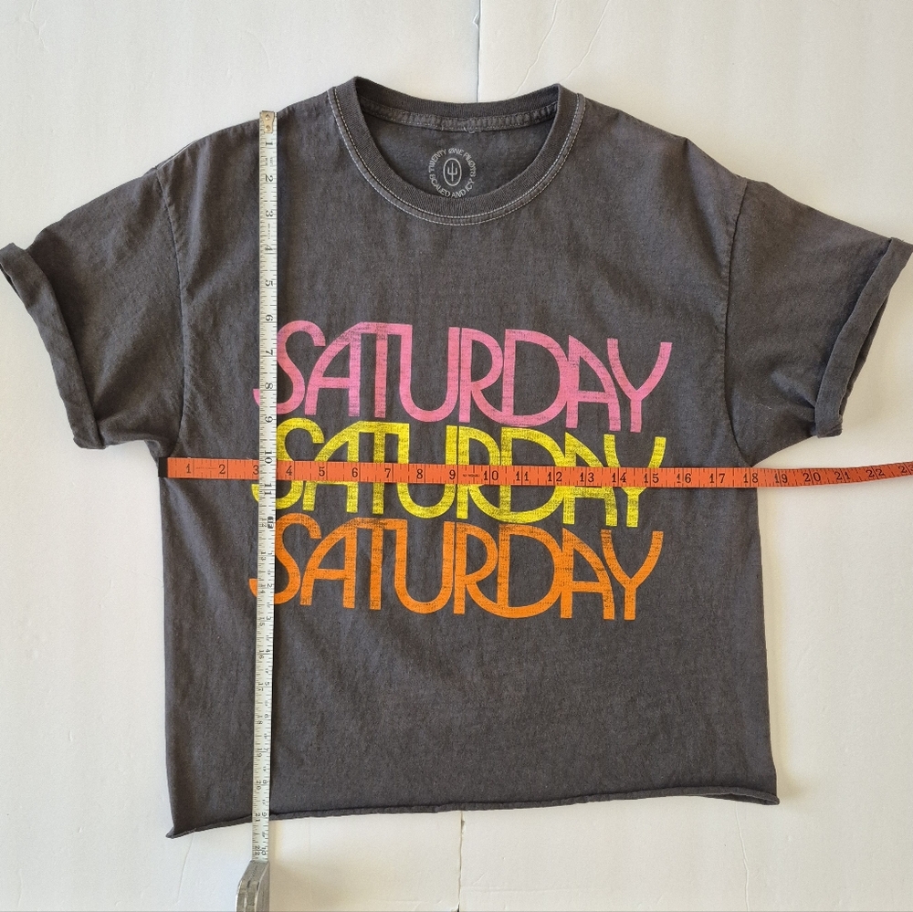 Twenty One Pilots Saturday Girls Crop T-Shirt Juniors M Gray S/S Hot Topic - Picture 11 of 11
